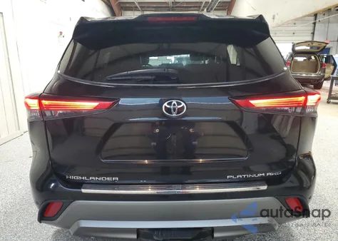 2021 Toyota Highlander Platinum z USA, uszkodzony, nr VIN 5TDFZRBH2MS159788